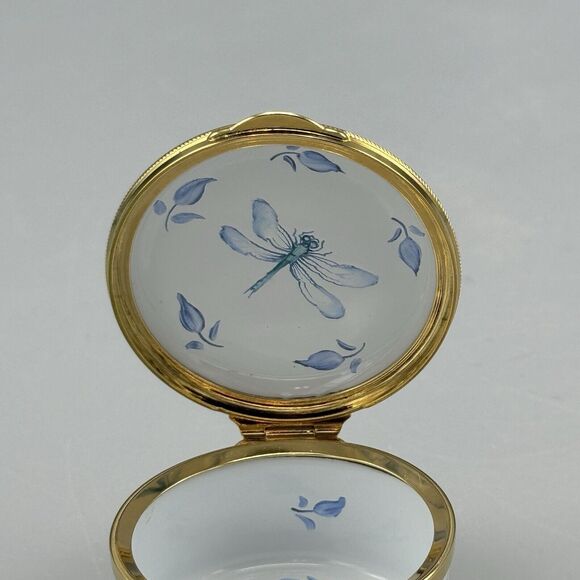 Vtg Round Porcelain Hinged Trinket Box Signed Butterflies Ladybug Flowers Gilt - Picture 11 of 11